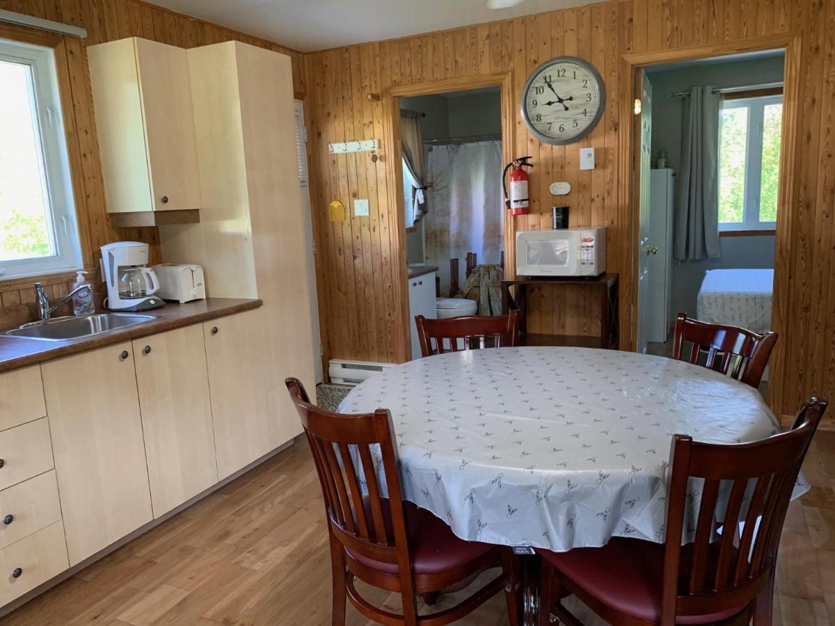 Camping Chalets Spas Pignons Rouges Saint Romain Eksteriør bilde