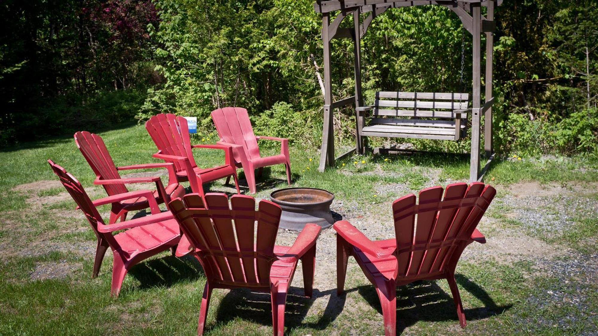 Camping Chalets Spas Pignons Rouges Saint Romain Eksteriør bilde