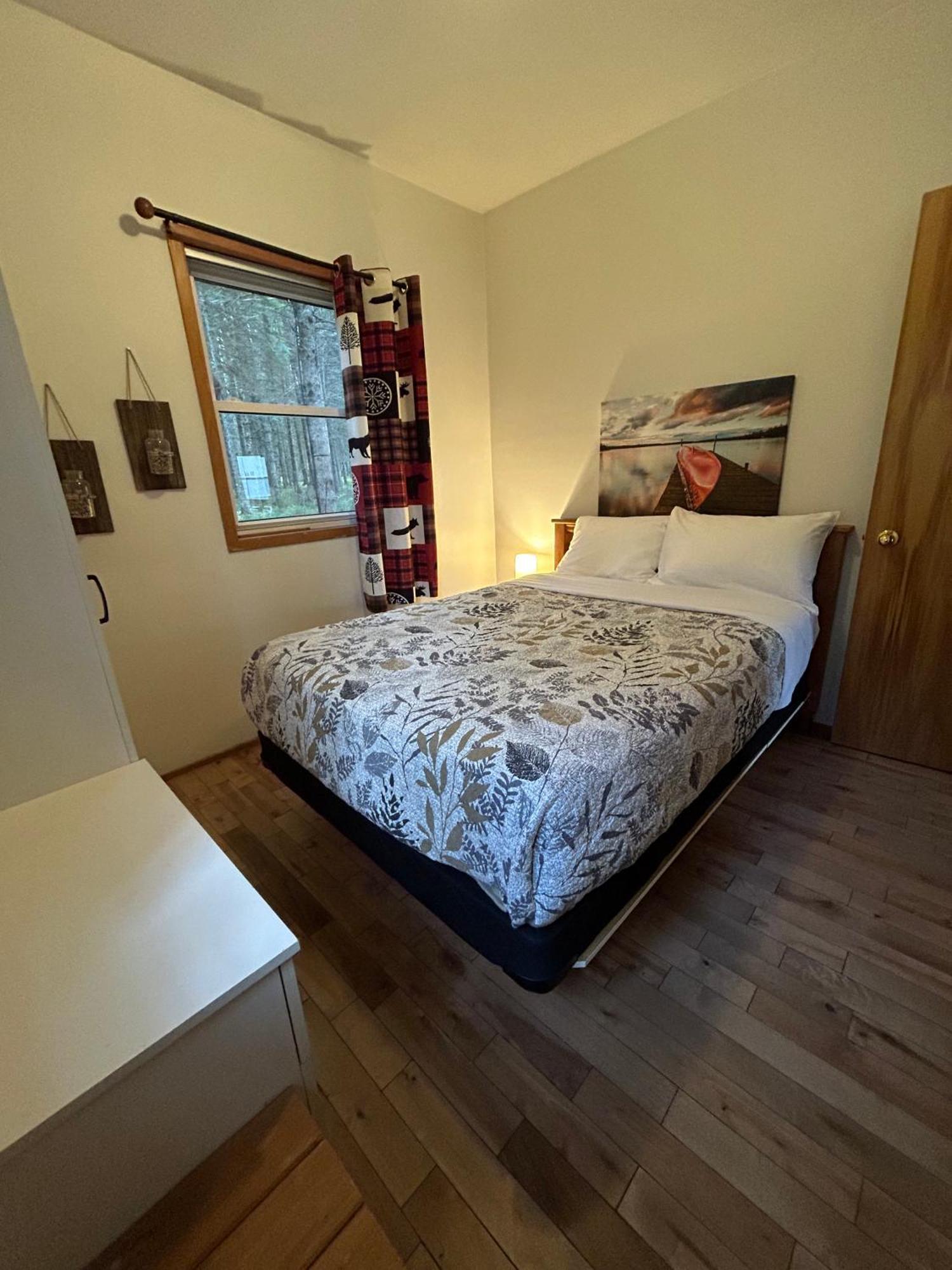 Camping Chalets Spas Pignons Rouges Saint Romain Eksteriør bilde
